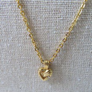 Gold Metal Chain With Heart
